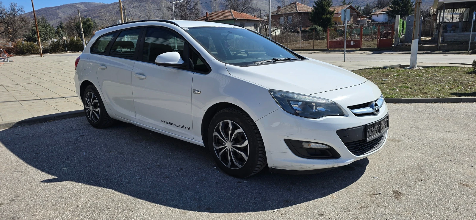 Opel Astra 1.7Cdti 110 кс - изображение 3