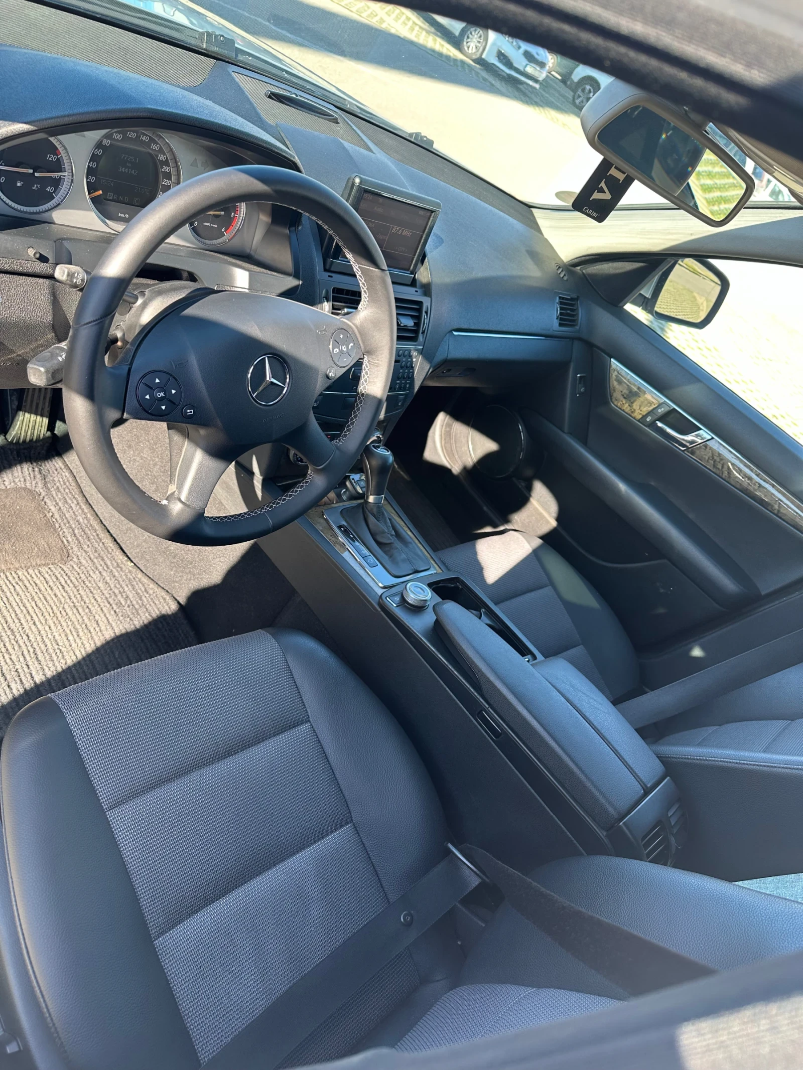 Mercedes-Benz C 220  - изображение 10