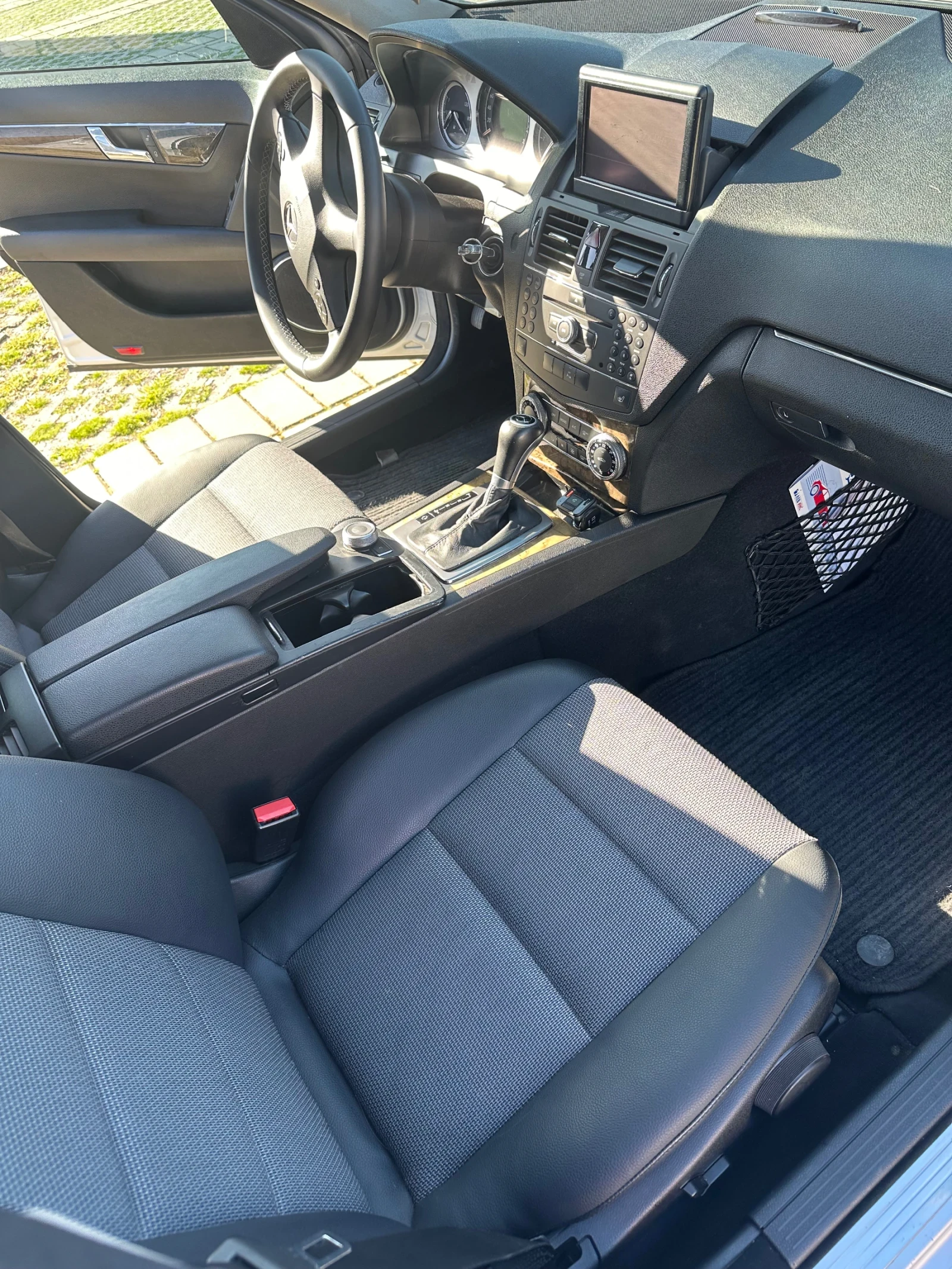 Mercedes-Benz C 220  - изображение 8