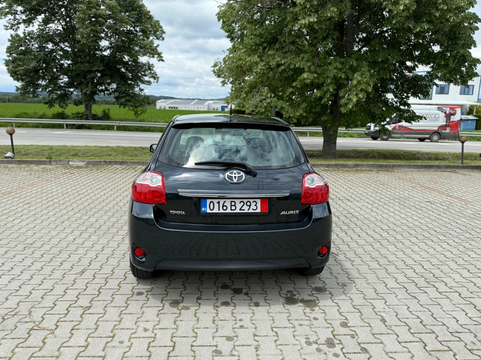 Toyota Auris  - изображение 3