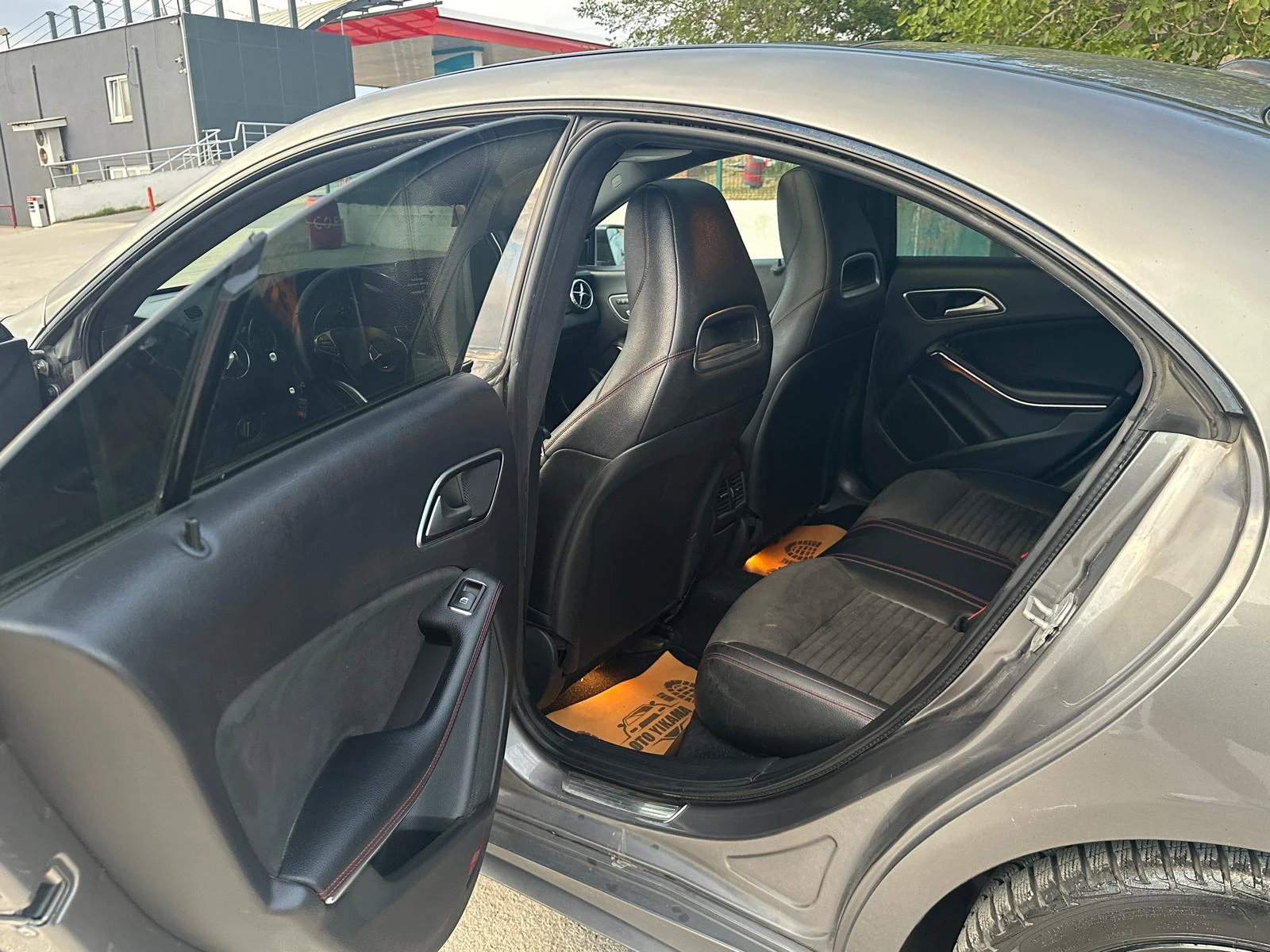 Mercedes-Benz CLA 200  - изображение 10