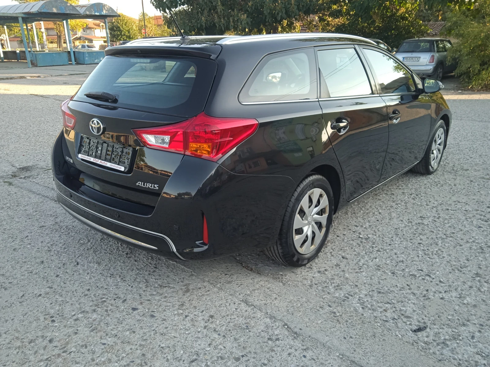 Toyota Auris 1.6i - изображение 4