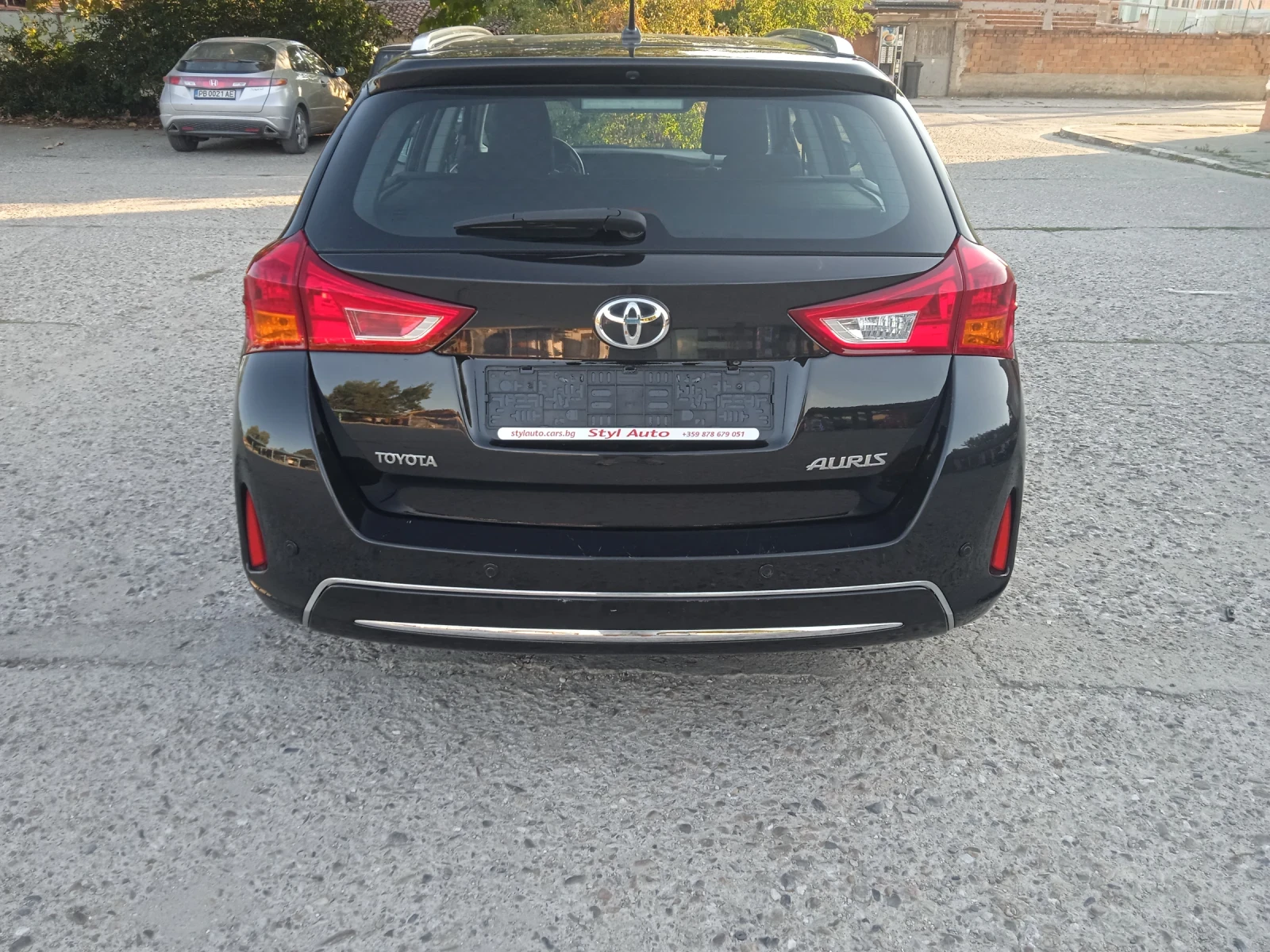 Toyota Auris 1.6i - изображение 5
