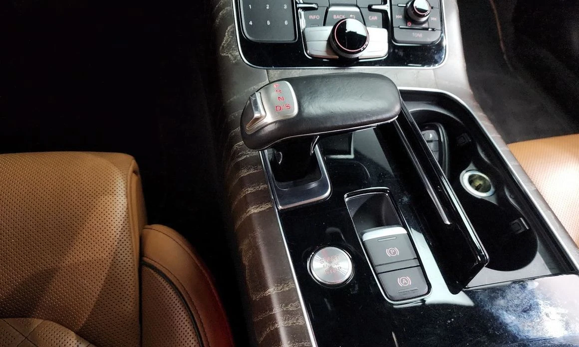 Audi A8, снимка 9 - Автомобили и джипове - 53760284