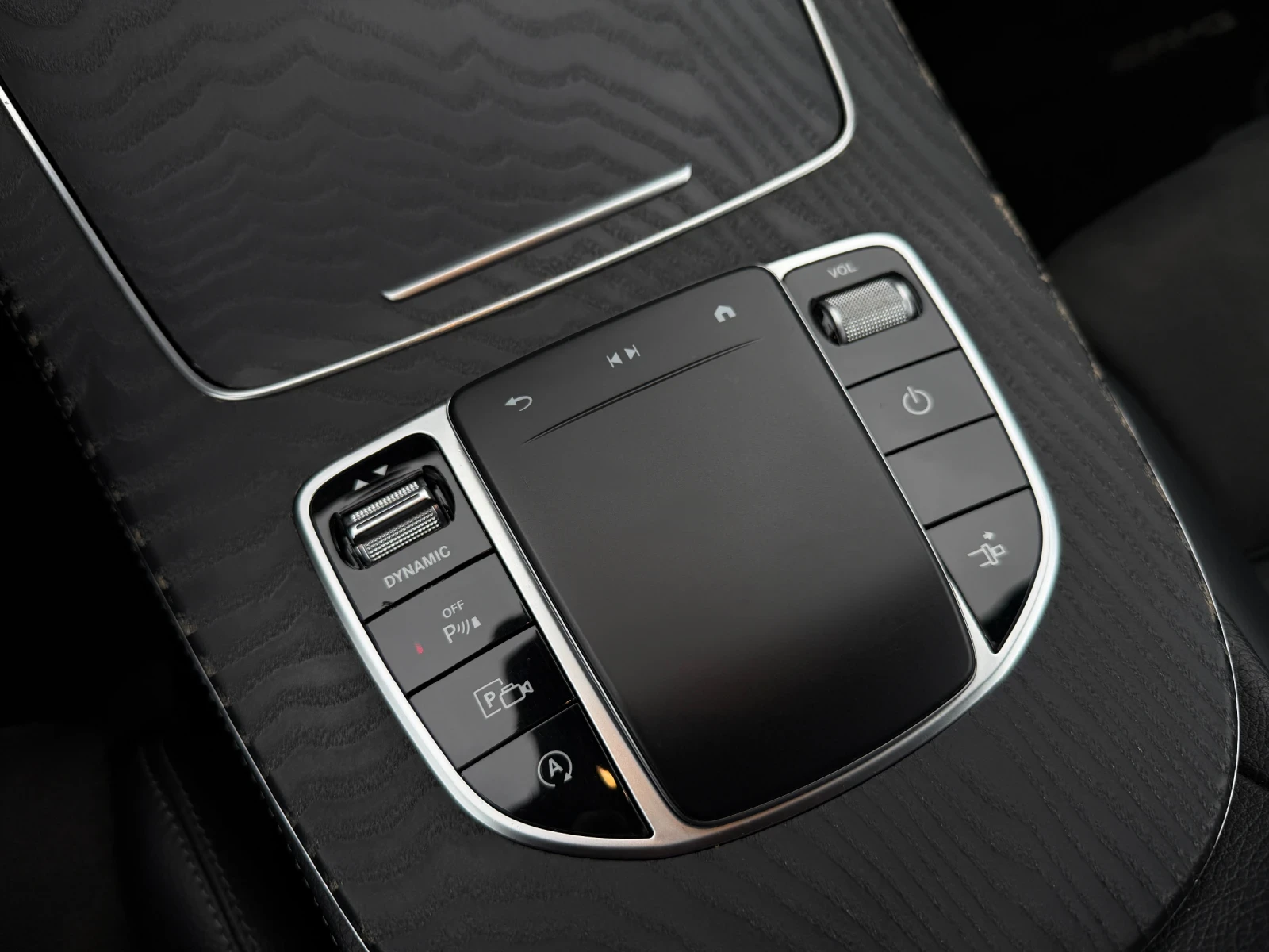 Mercedes-Benz E 220 d AMG Line, снимка 15 - Автомобили и джипове - 53989595