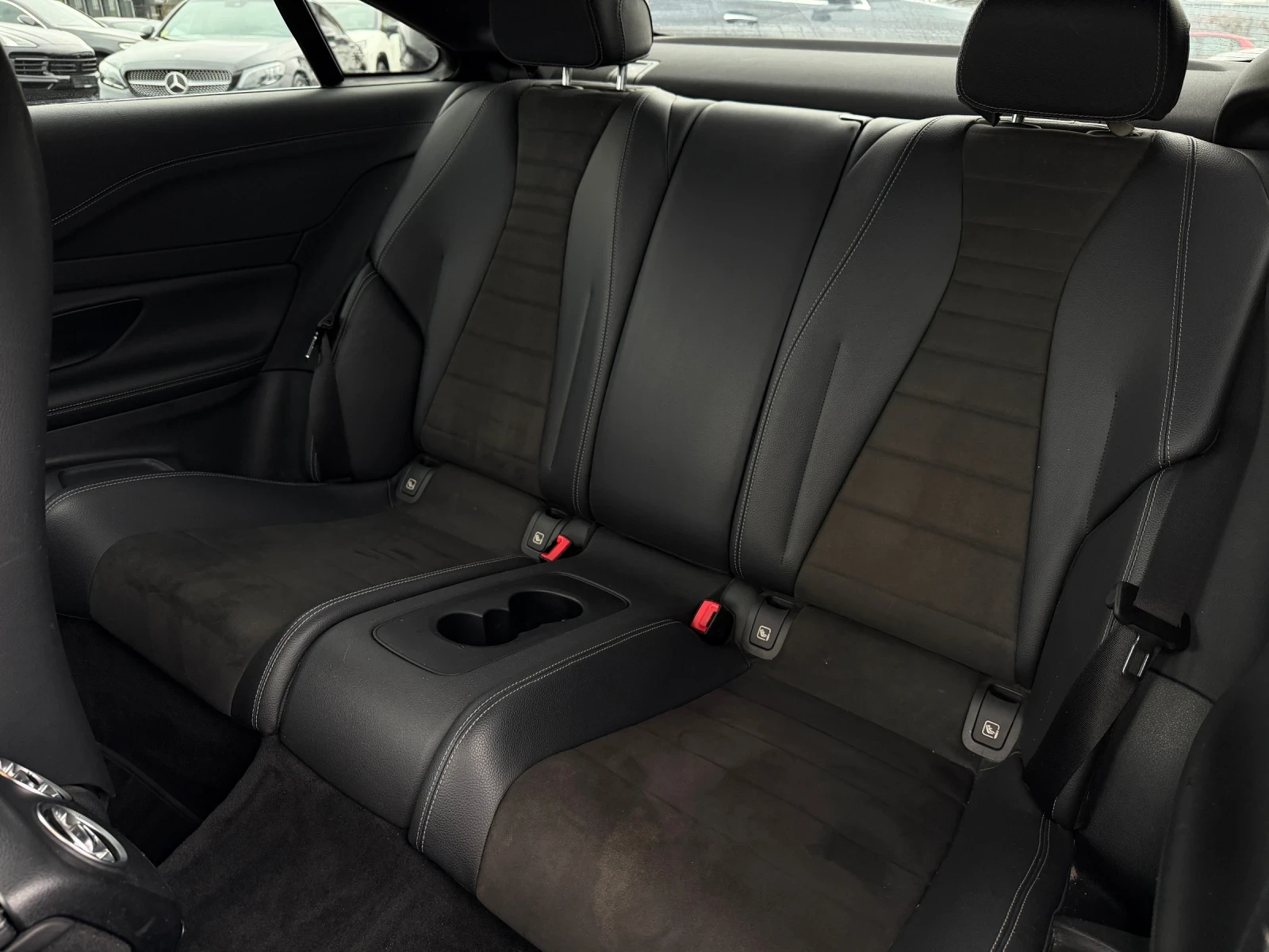 Mercedes-Benz E 220 d AMG Line, снимка 17 - Автомобили и джипове - 53989595