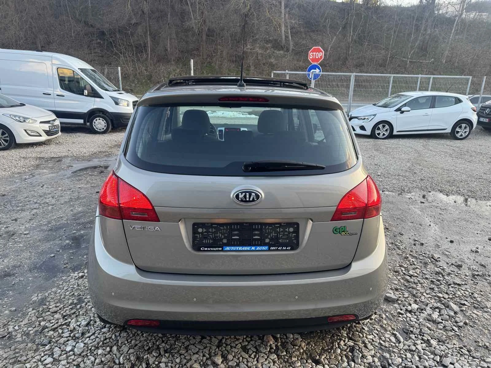 Hyundai Ix20 1.4BENZIN* GAZ* , снимка 4 - Автомобили и джипове - 54097291