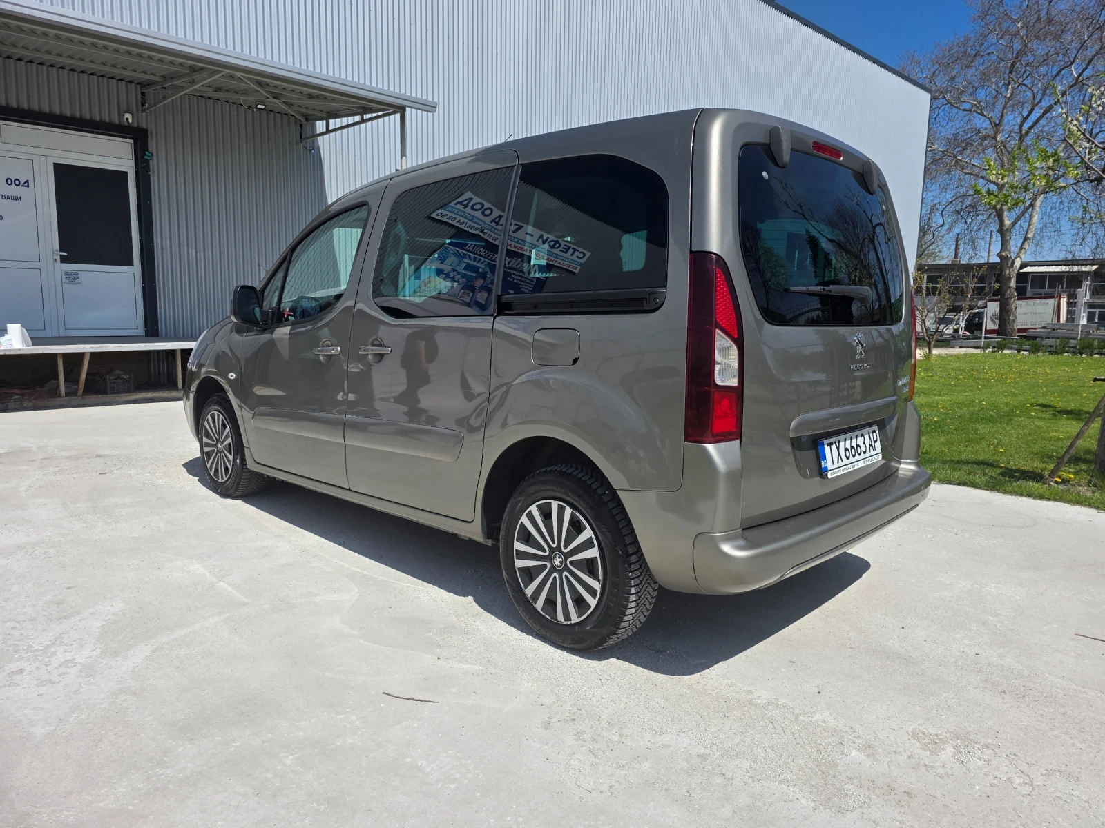 Peugeot Partner 1.6 HDI 4+ 1 100 �� | Mobile.bg � ����������� 4