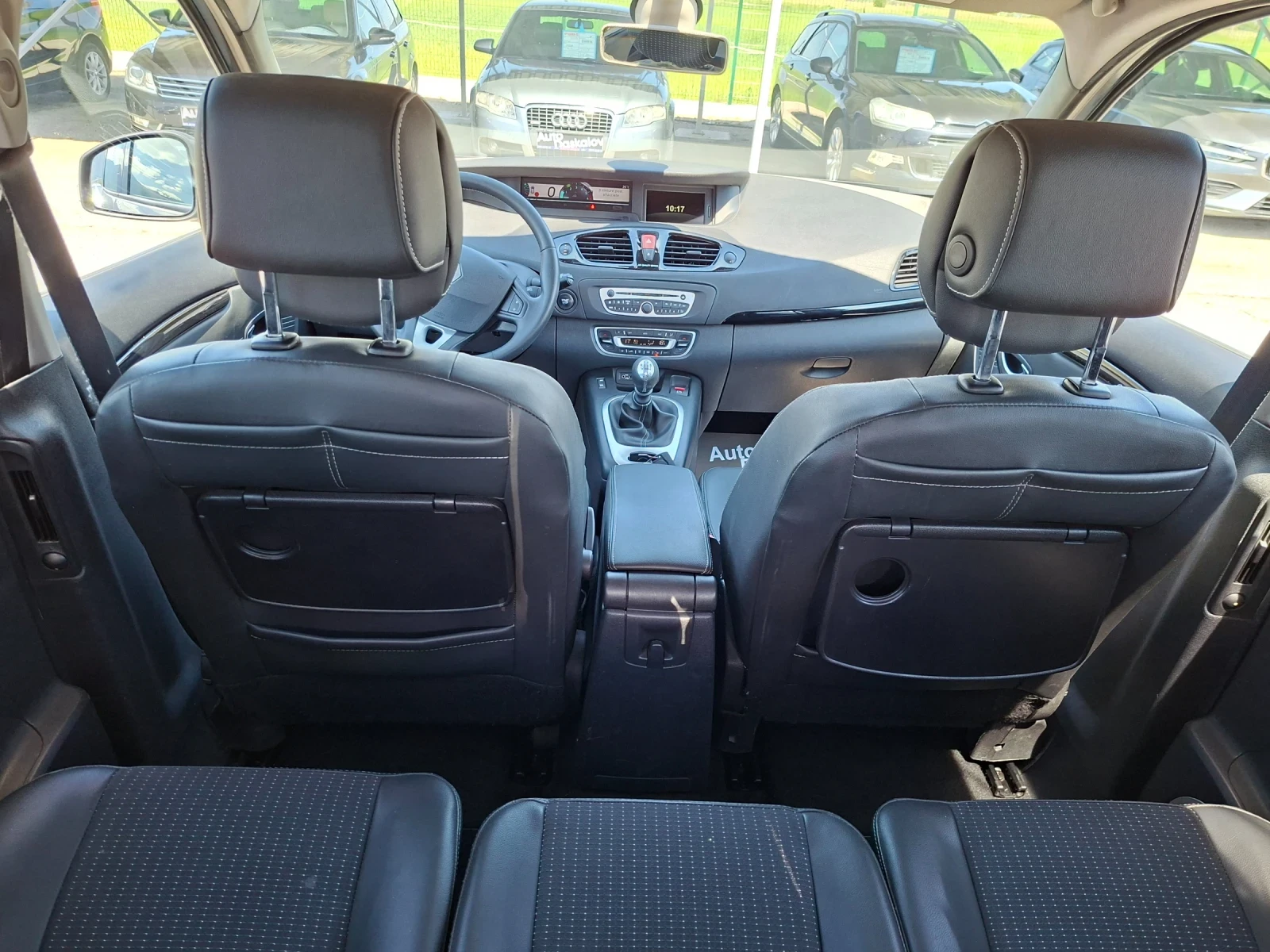 Renault Scenic 1, 5 dci, снимка 16 - Автомобили и джипове - 54442544