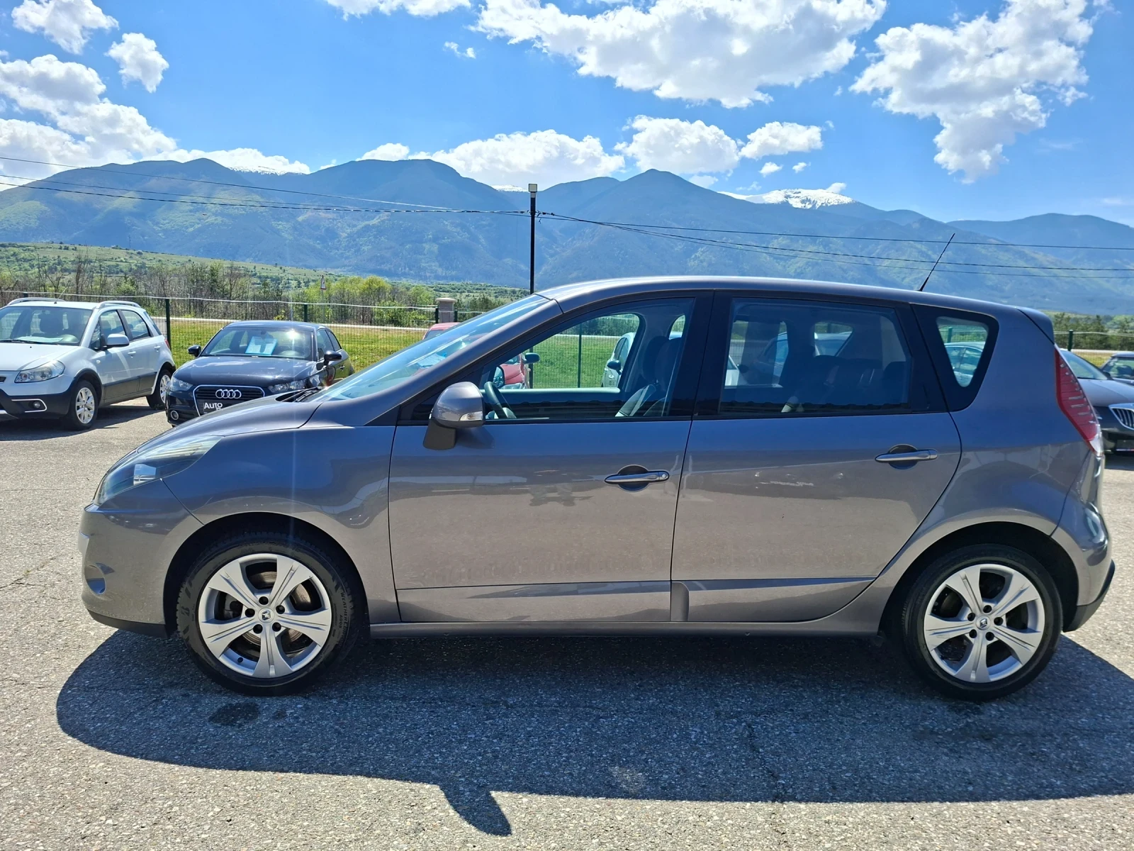 Renault Scenic 1, 5 dci, снимка 8 - Автомобили и джипове - 54442544