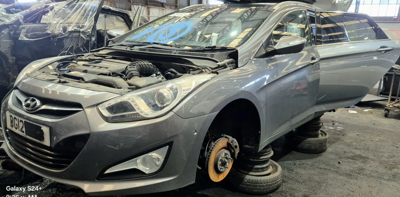 Hyundai I40 ДВИГАТЕЛИ ЧАСТИ, снимка 11 - Автомобили и джипове - 54455342
