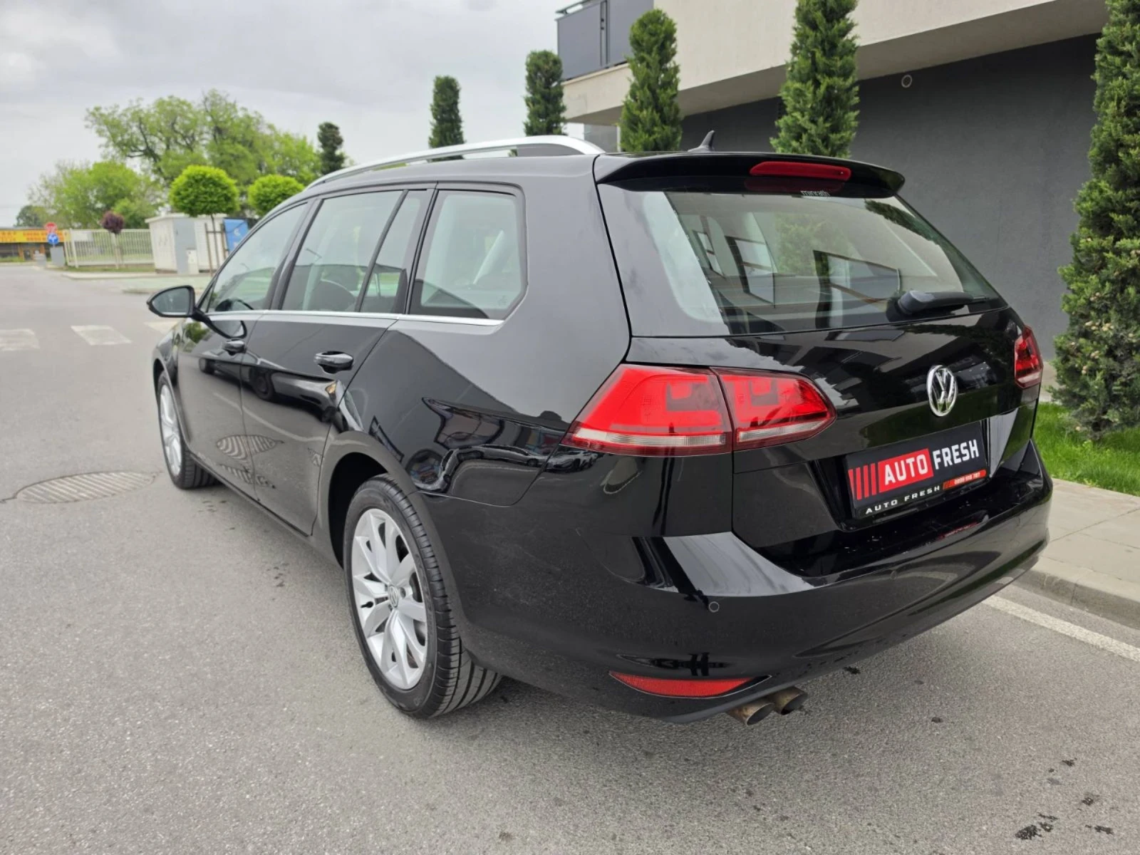 VW Golf 2.0* Highline* Navi., снимка 4 - Автомобили и джипове - 54479205