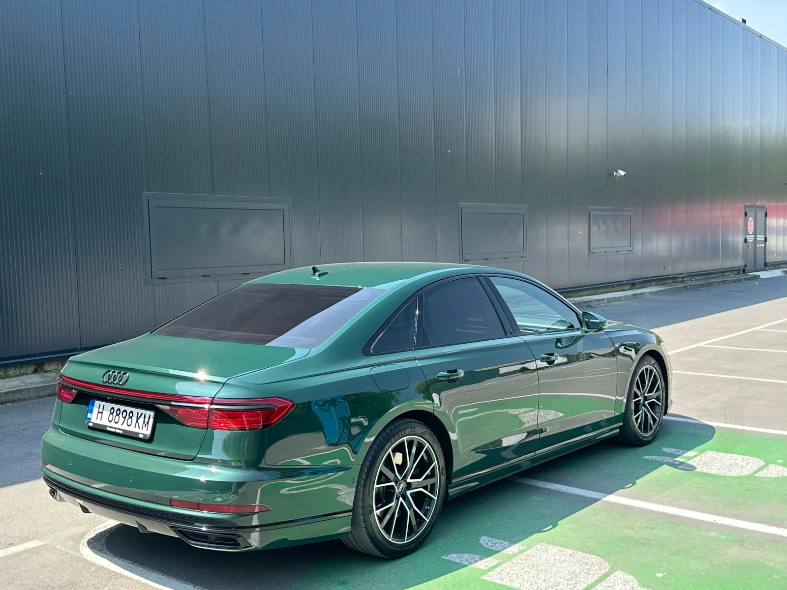 Audi A8 Exclusive, S-Line, B&O, NAPA, Alcantara, Massage, снимка 4 - Автомобили и джипове - 54591812