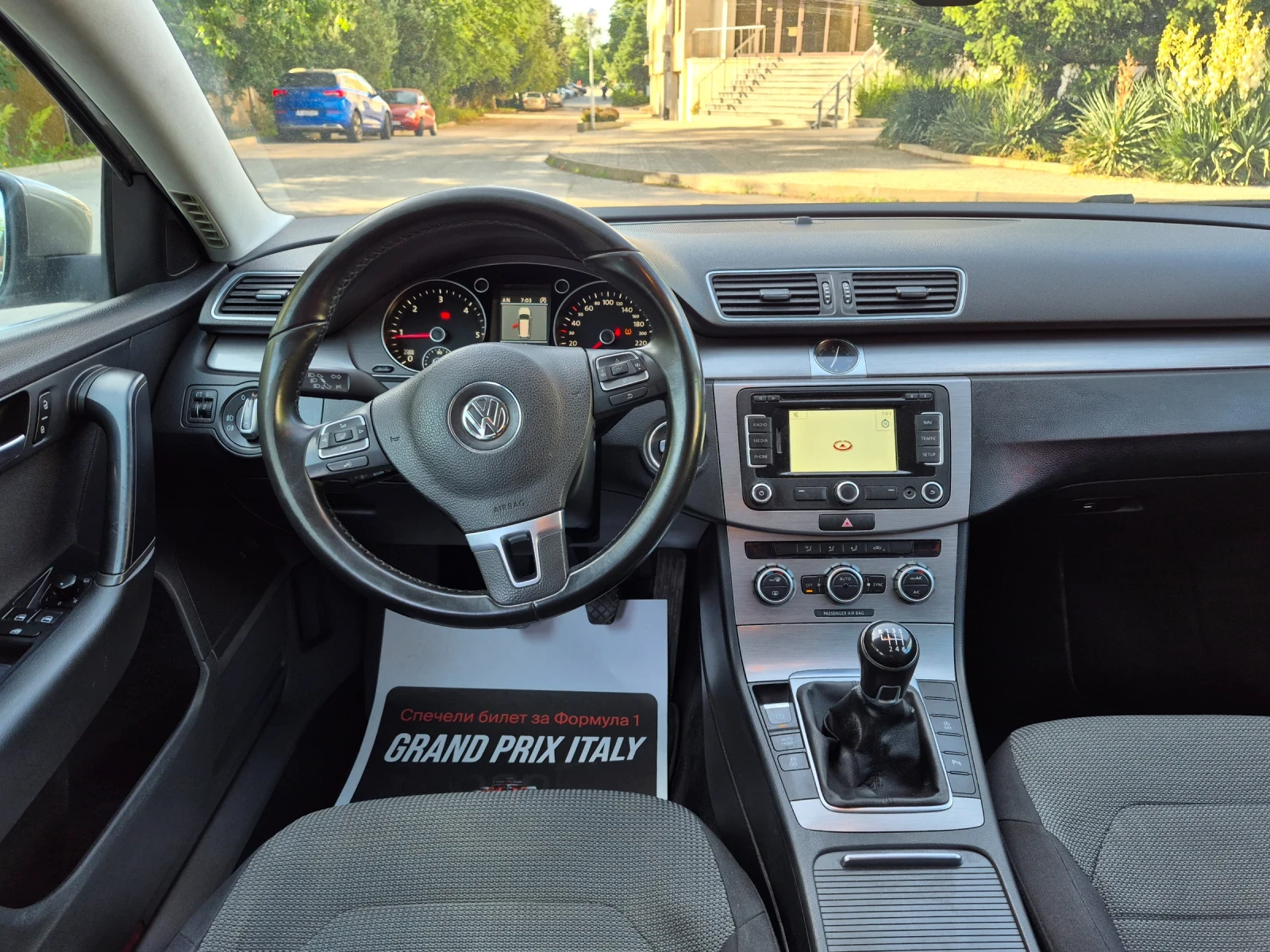 VW Passat 2.0 TDI 140 кс НАВИГАЦИЯ, снимка 10 - Автомобили и джипове - 54714478