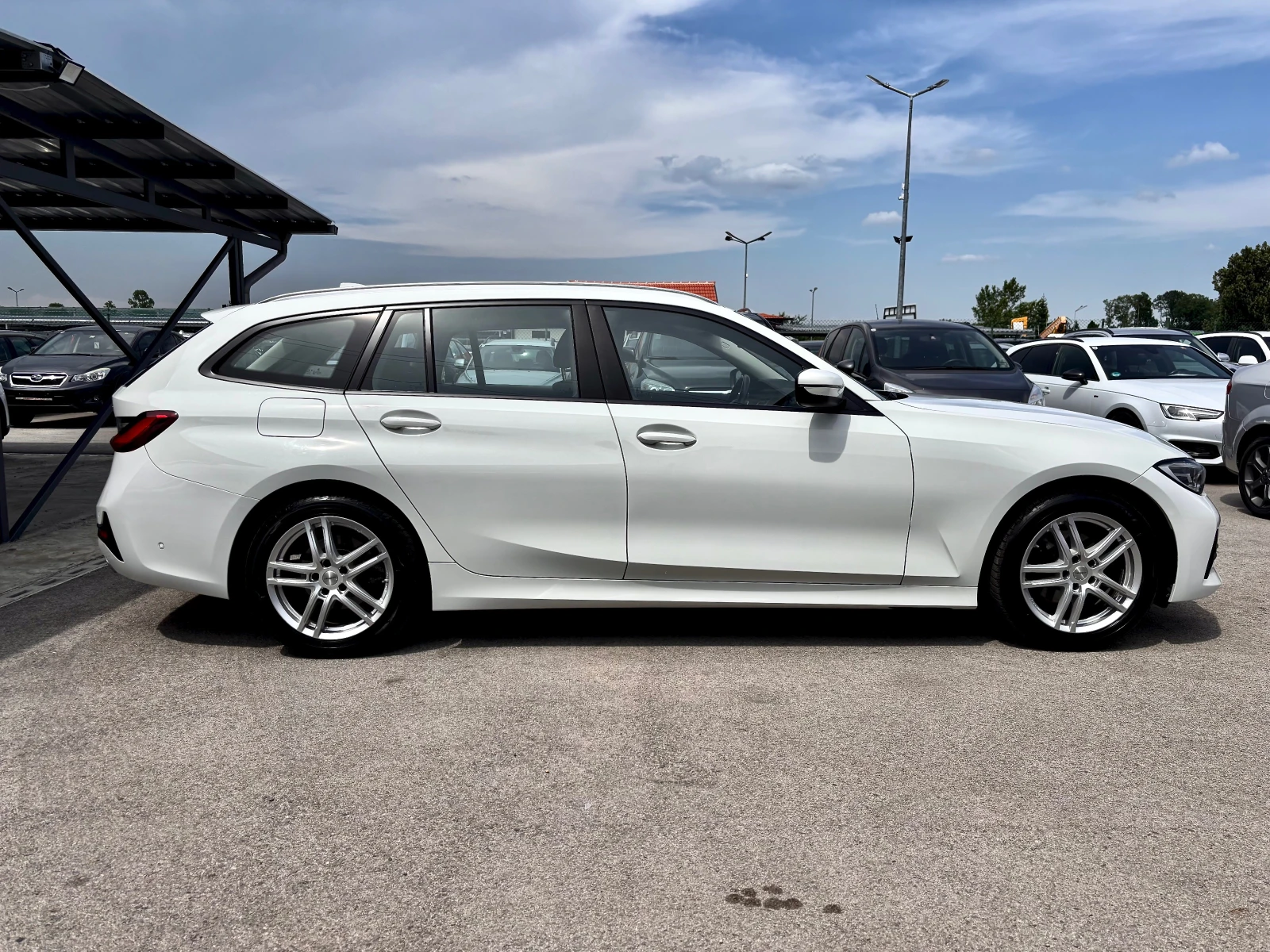 BMW 320, снимка 2 - Автомобили и джипове - 54972697