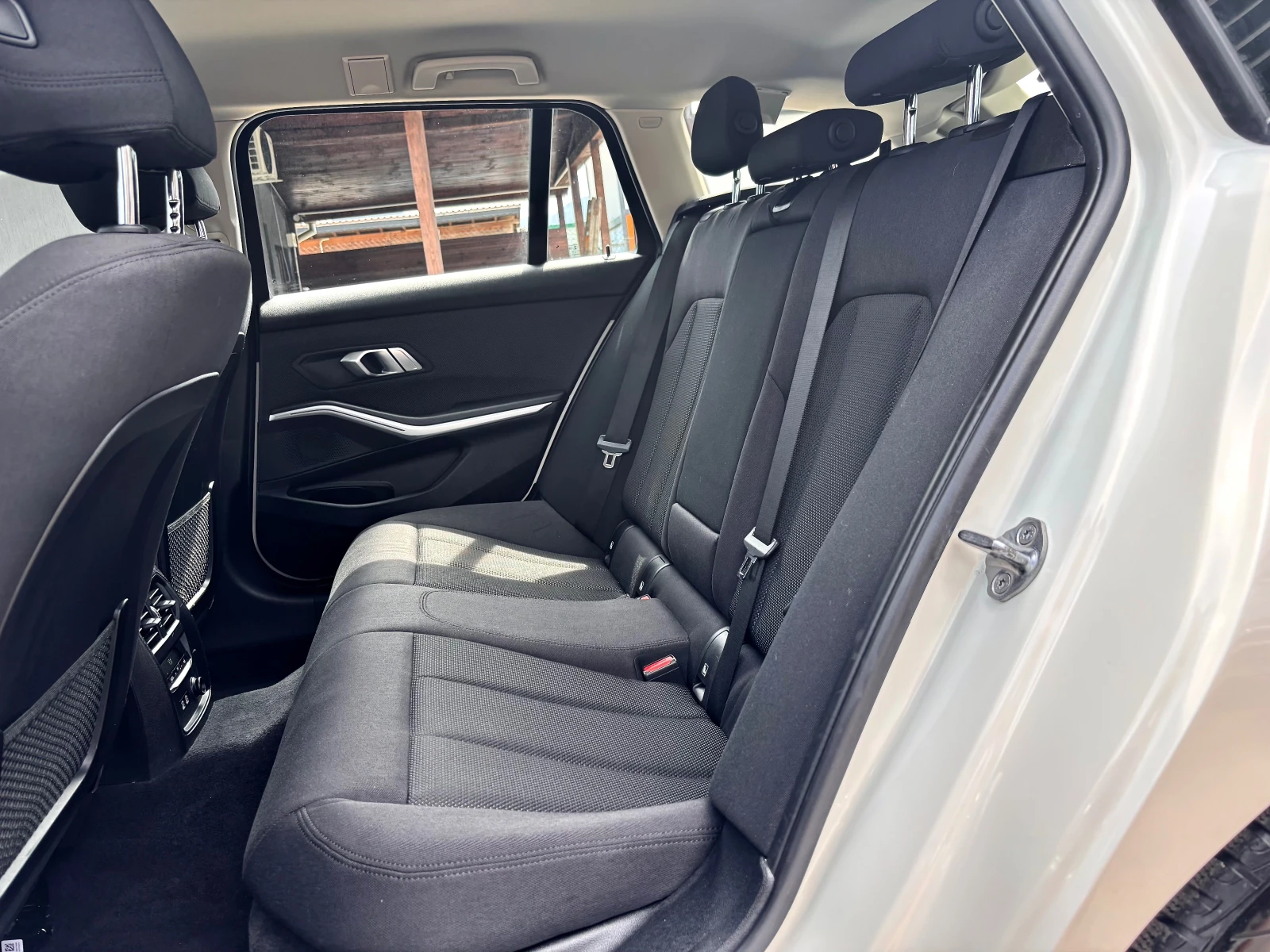 BMW 320, снимка 13 - Автомобили и джипове - 54972697