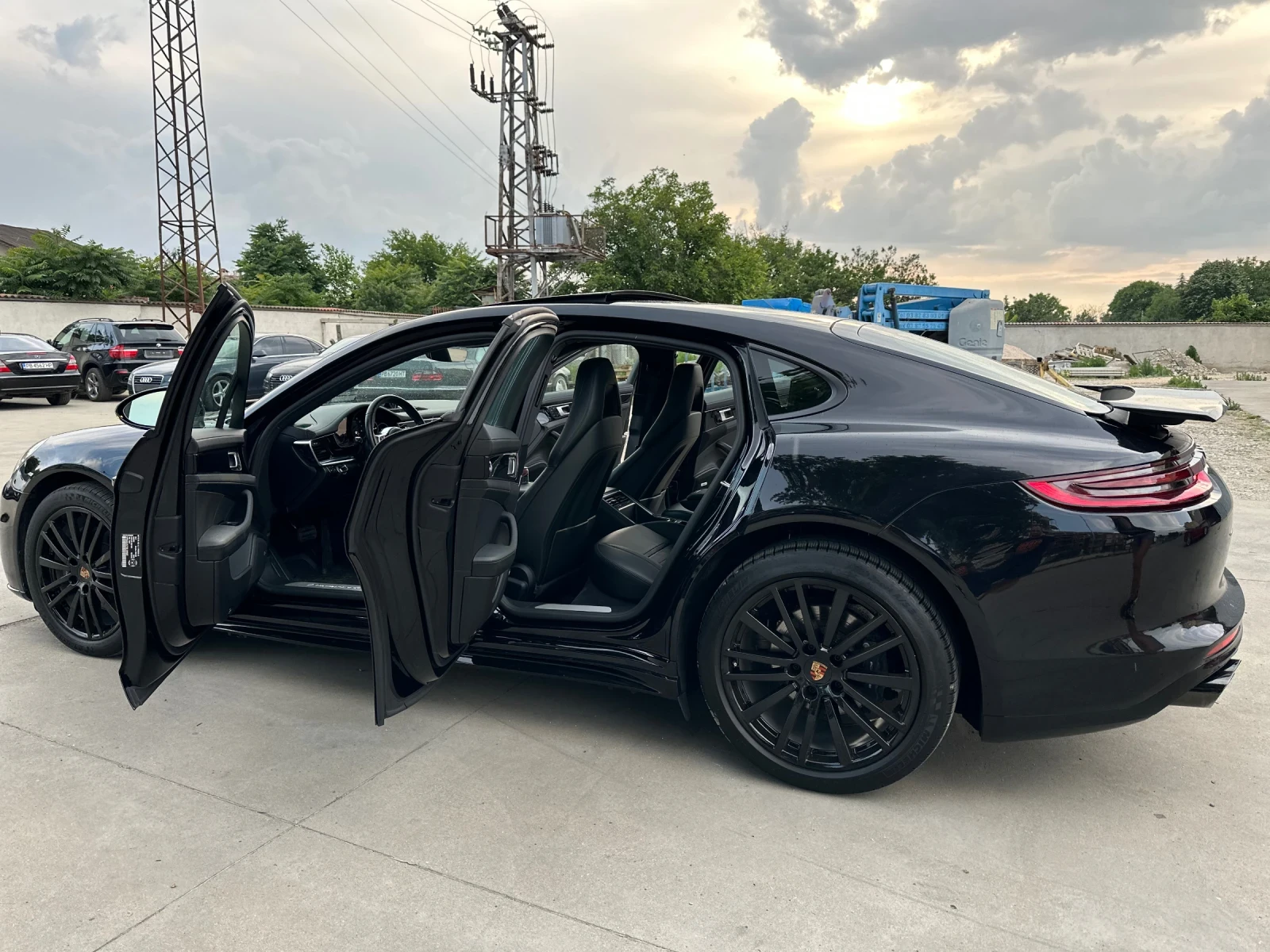 Porsche Panamera, снимка 5 - Автомобили и джипове - 55428356
