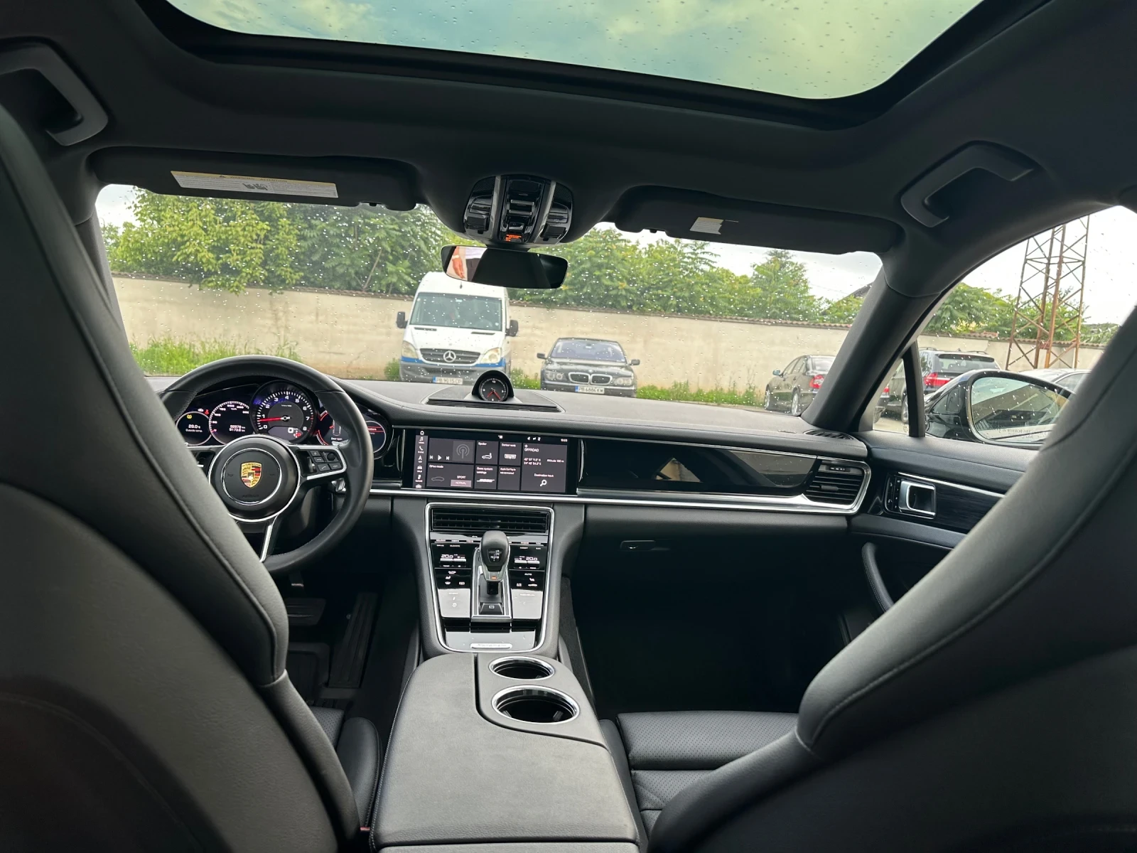 Porsche Panamera, снимка 16 - Автомобили и джипове - 55428356