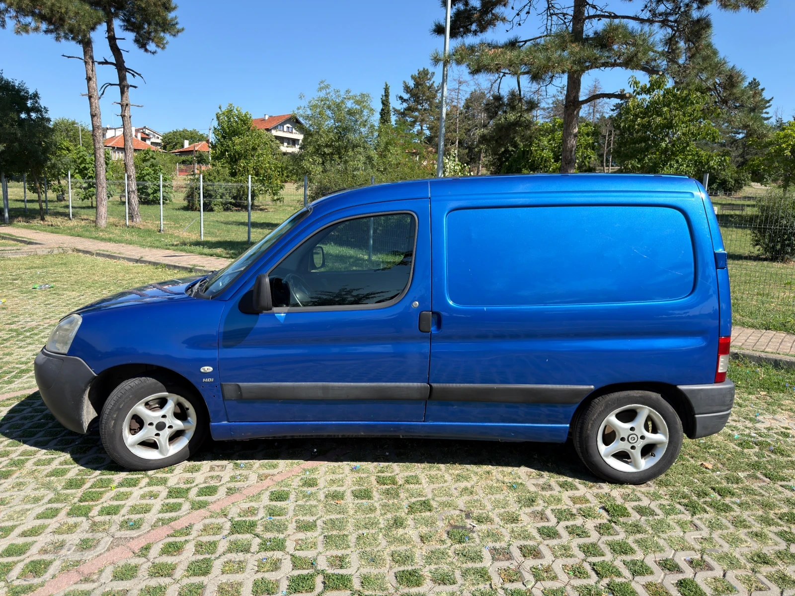 Peugeot Partner 1.6 HDI Климатик, снимка 5 - Автомобили и джипове - 55471252