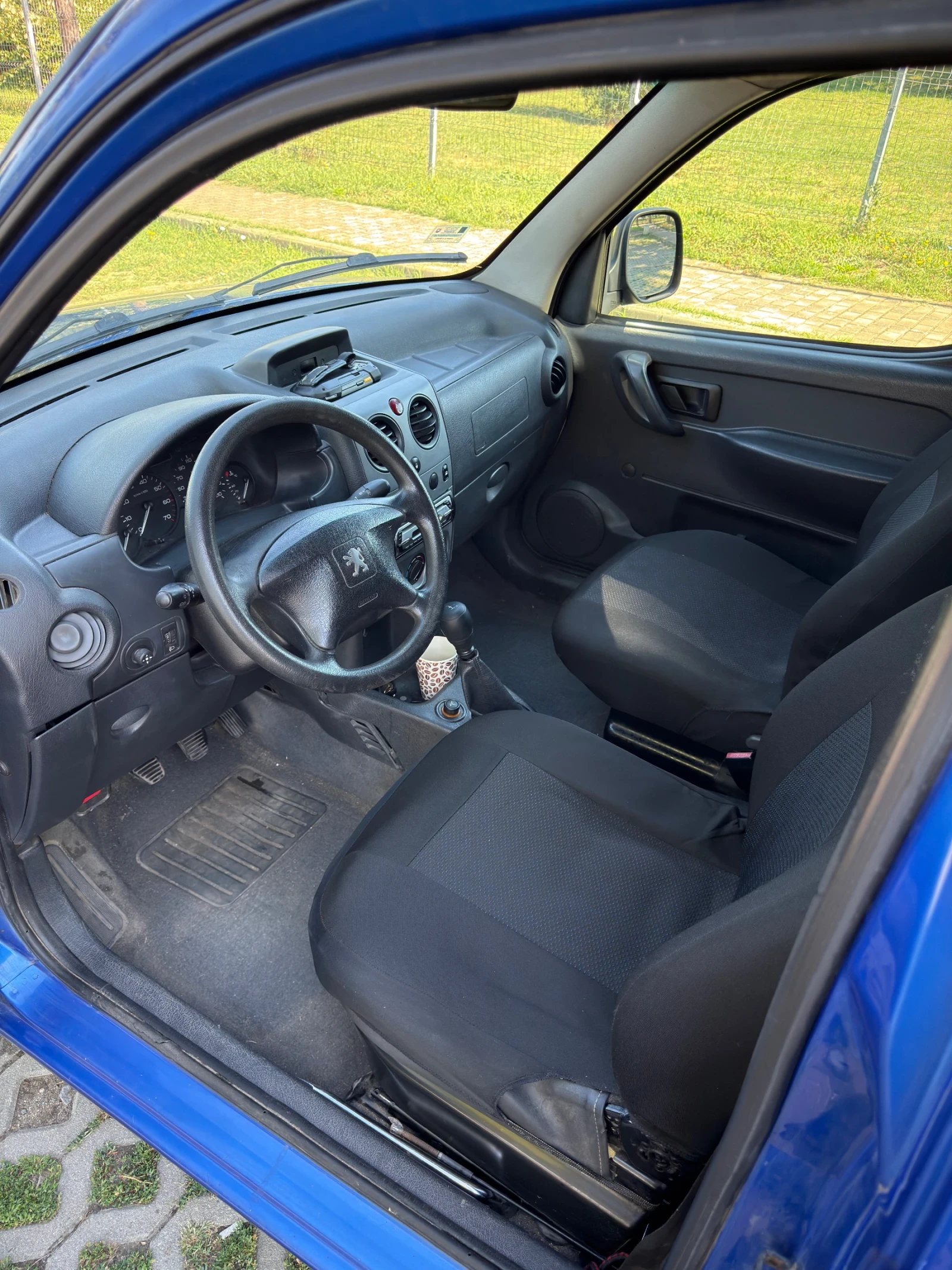 Peugeot Partner 1.6 HDI Климатик, снимка 7 - Автомобили и джипове - 55471252