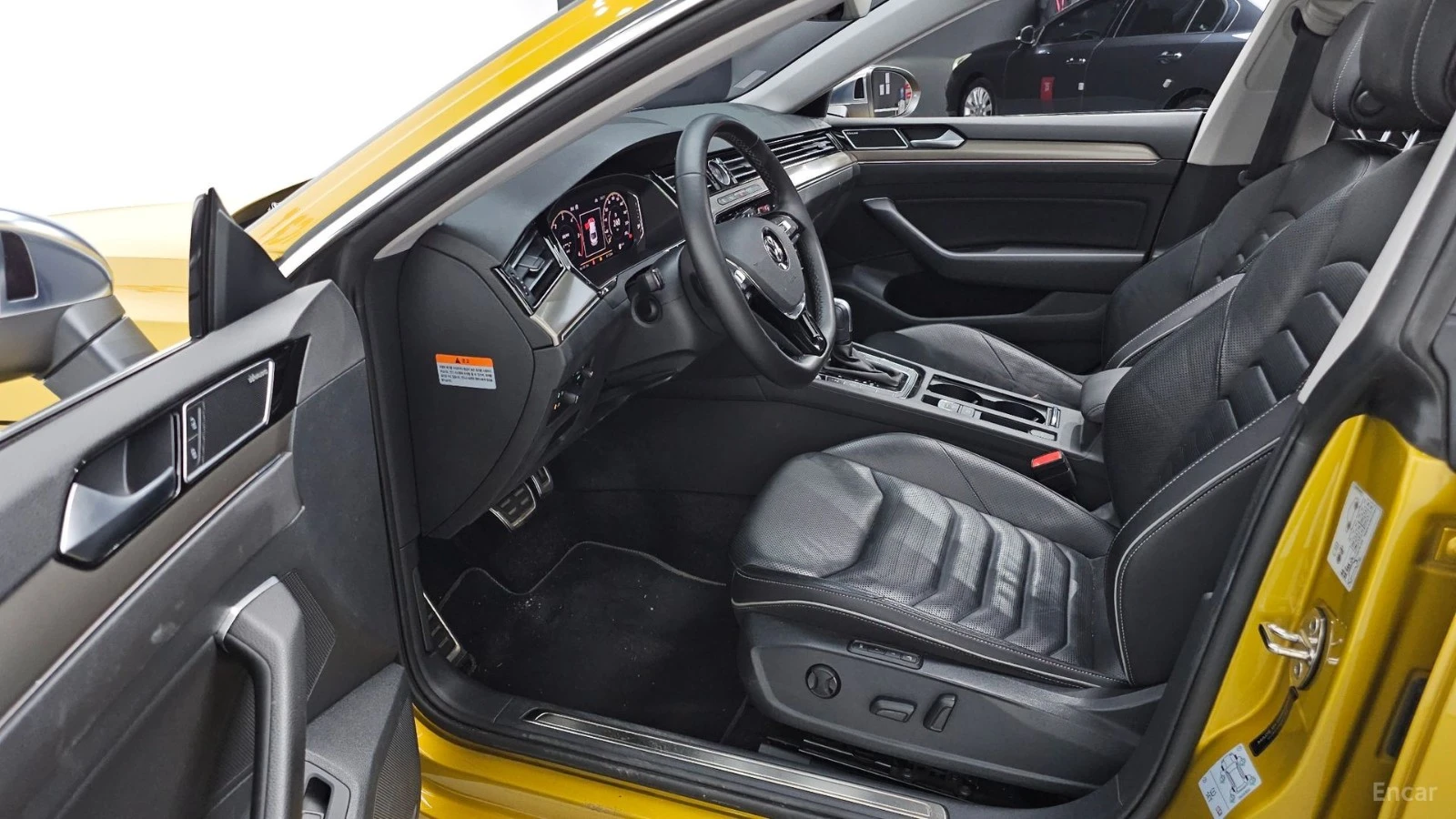 VW Arteon 4X4* PRESTIGE* 360 CAM* ОБДУХВАНЕ* DIGITAL* HEADUP, снимка 11 - Автомобили и джипове - 55586760