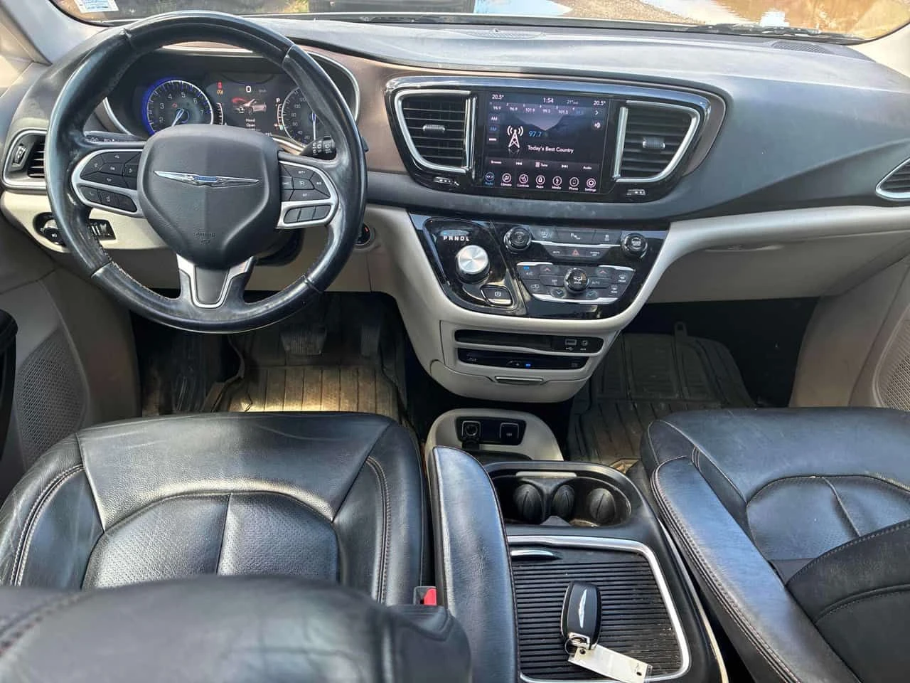 Chrysler Pacifica * Touring L Plus * АВТОКРЕДИТ БЕЗ ПЪРВОНАЧАЛНА* , снимка 9 - Автомобили и джипове - 55693688