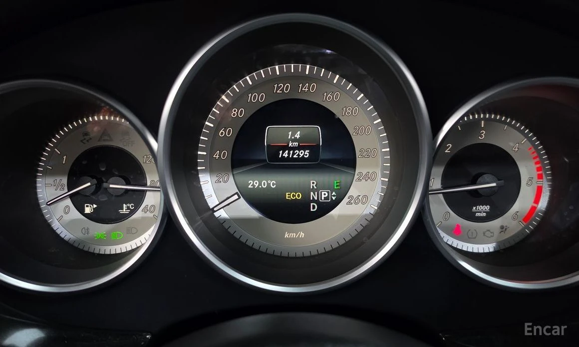 Mercedes-Benz CLS 250, снимка 8 - Автомобили и джипове - 55776480