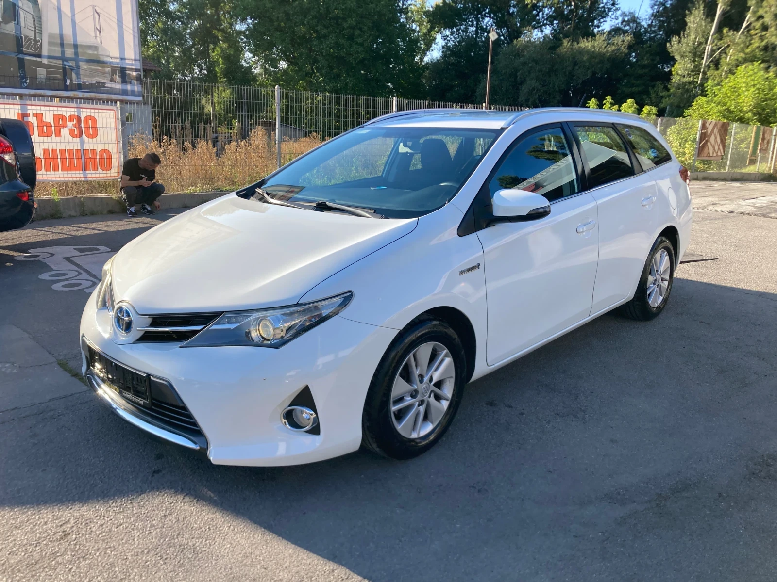 Toyota Auris 1.8 Hibrid 216000km