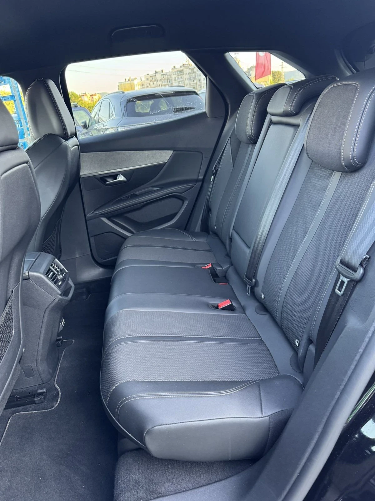 Peugeot 3008 GT * EAT 8 * VIRTUAL COCKPIT* , снимка 15 - Автомобили и джипове - 56135881