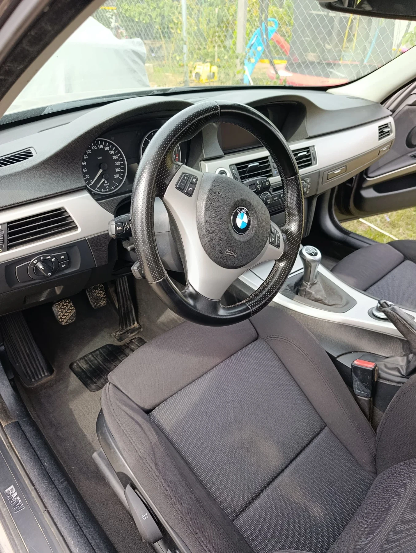 BMW 320, снимка 8 - Автомобили и джипове - 56224982