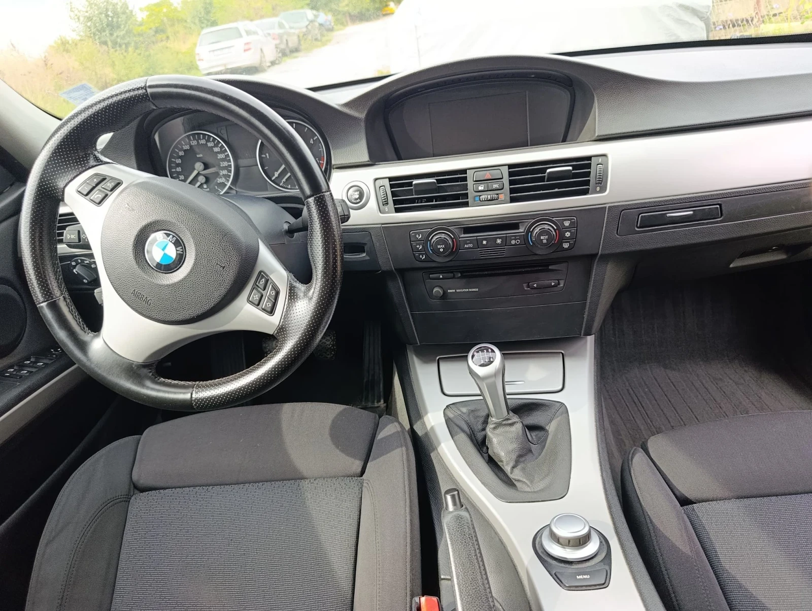 BMW 320, снимка 14 - Автомобили и джипове - 56224982