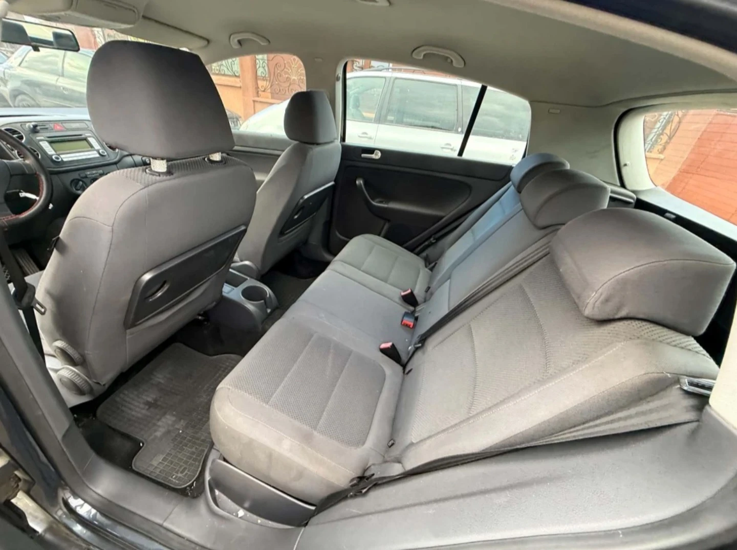 VW Golf Plus 1.9 DSG, снимка 6 - Автомобили и джипове - 56727837