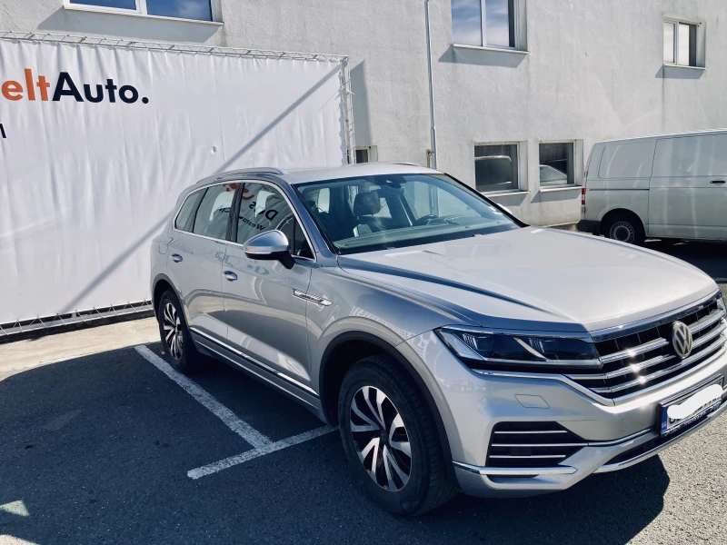 VW Touareg, снимка 7 - Автомобили и джипове - 49436153