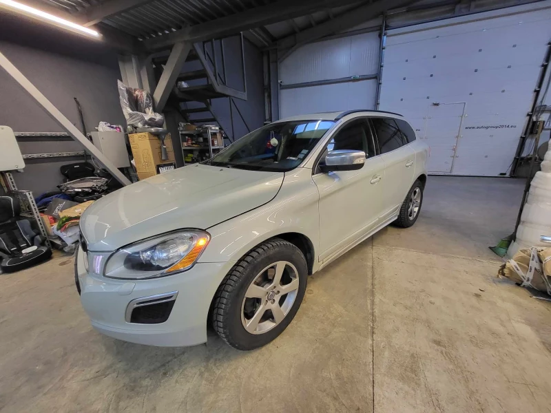 Volvo XC60 T6 R-Design Polestar, снимка 3 - Автомобили и джипове - 52358240