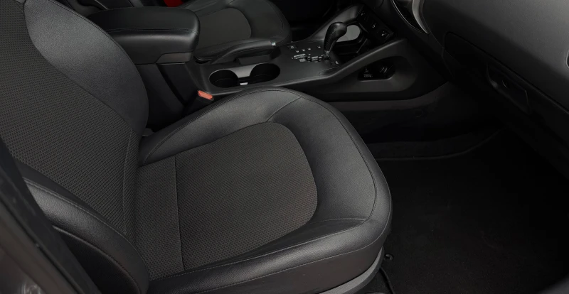 Hyundai IX35 2.0CRDI/FACE-LIFT/4X4/AВТОМАТ/ДОКАЗЕУМ ПРОБЕГ, снимка 10 - Автомобили и джипове - 53342396