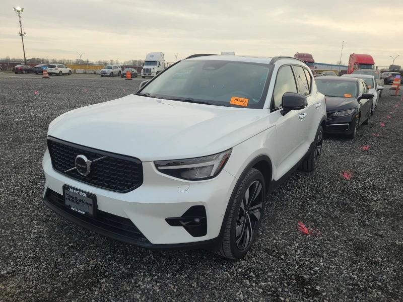 Volvo XC40 2.0L| 4x4| CARFAX| PANORAMA| HYBRID| 