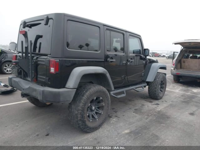 Jeep Wrangler UNLIMITED RUBICON, Минимална щета, от застраховате, снимка 8 - Автомобили и джипове - 48787939