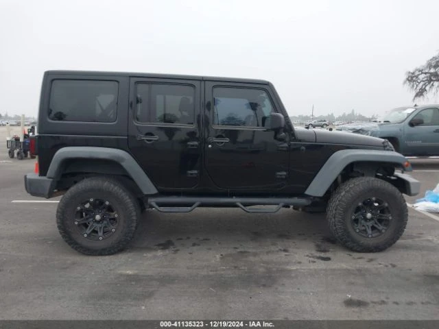 Jeep Wrangler UNLIMITED RUBICON, Минимална щета, от застраховате, снимка 4 - Автомобили и джипове - 48787939