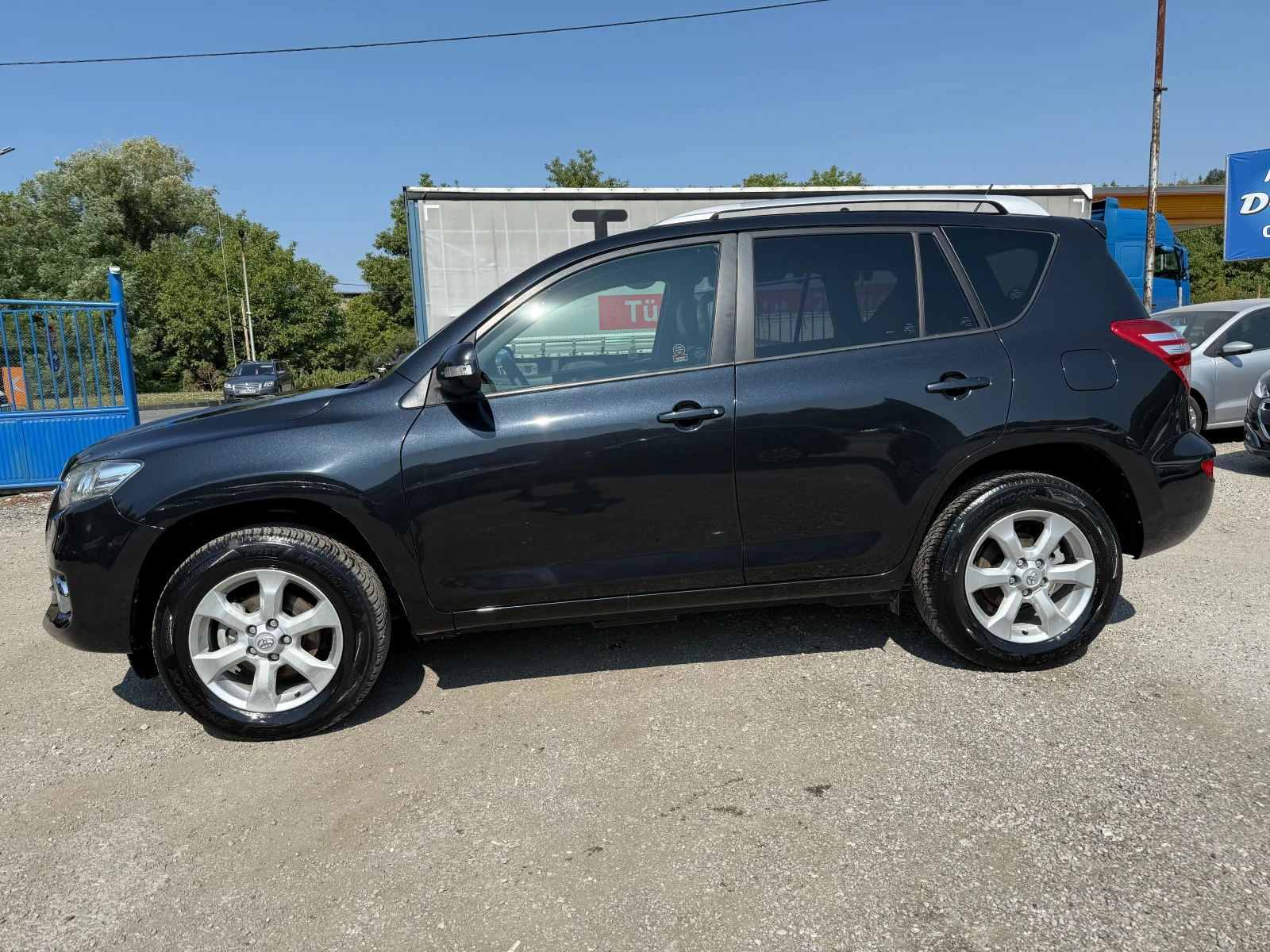 Toyota Rav4 2.2D-4D 4X4 КОЖА-ПОДГРЕВ-КЛИМАТРОНИК - изображение 3