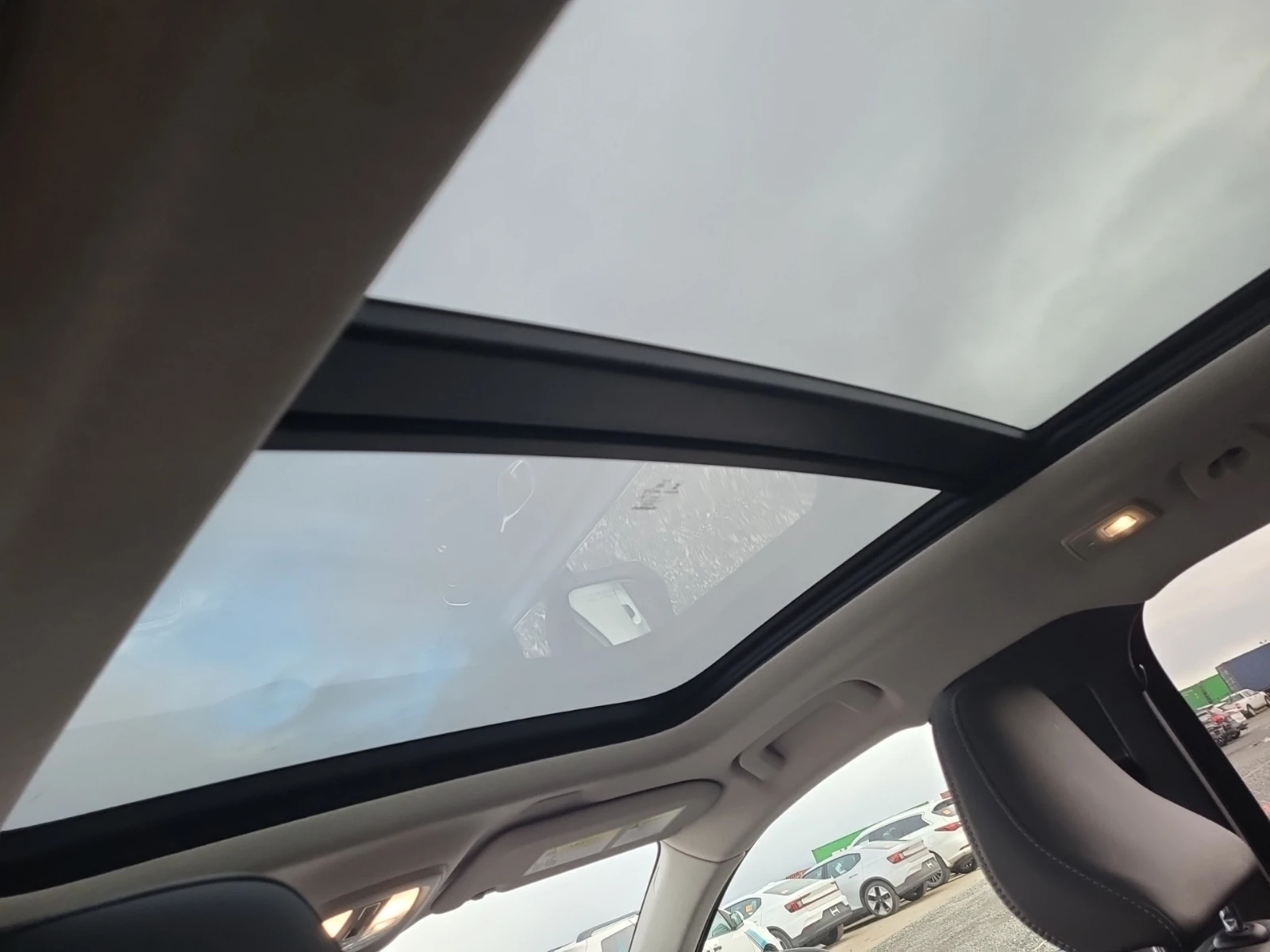 Volvo XC40 2.0L| 4x4| CARFAX| PANORAMA| HYBRID|  | Mobile.bg � ����������� 13