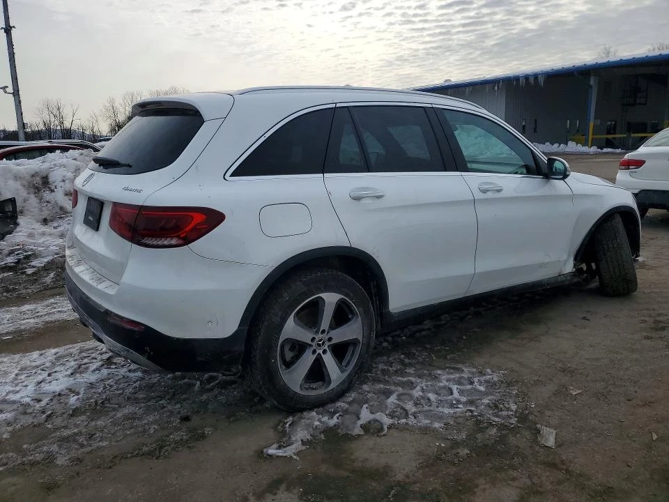 Mercedes-Benz GLC 300 4MATIC - изображение 4