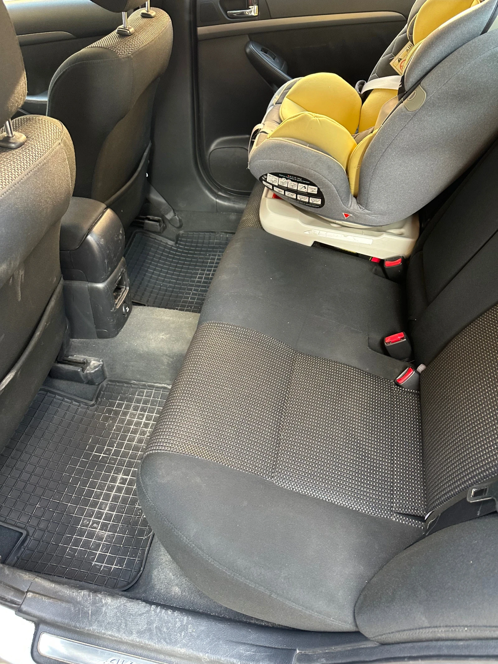 Toyota Avensis 2007, снимка 8 - Автомобили и джипове - 53685824