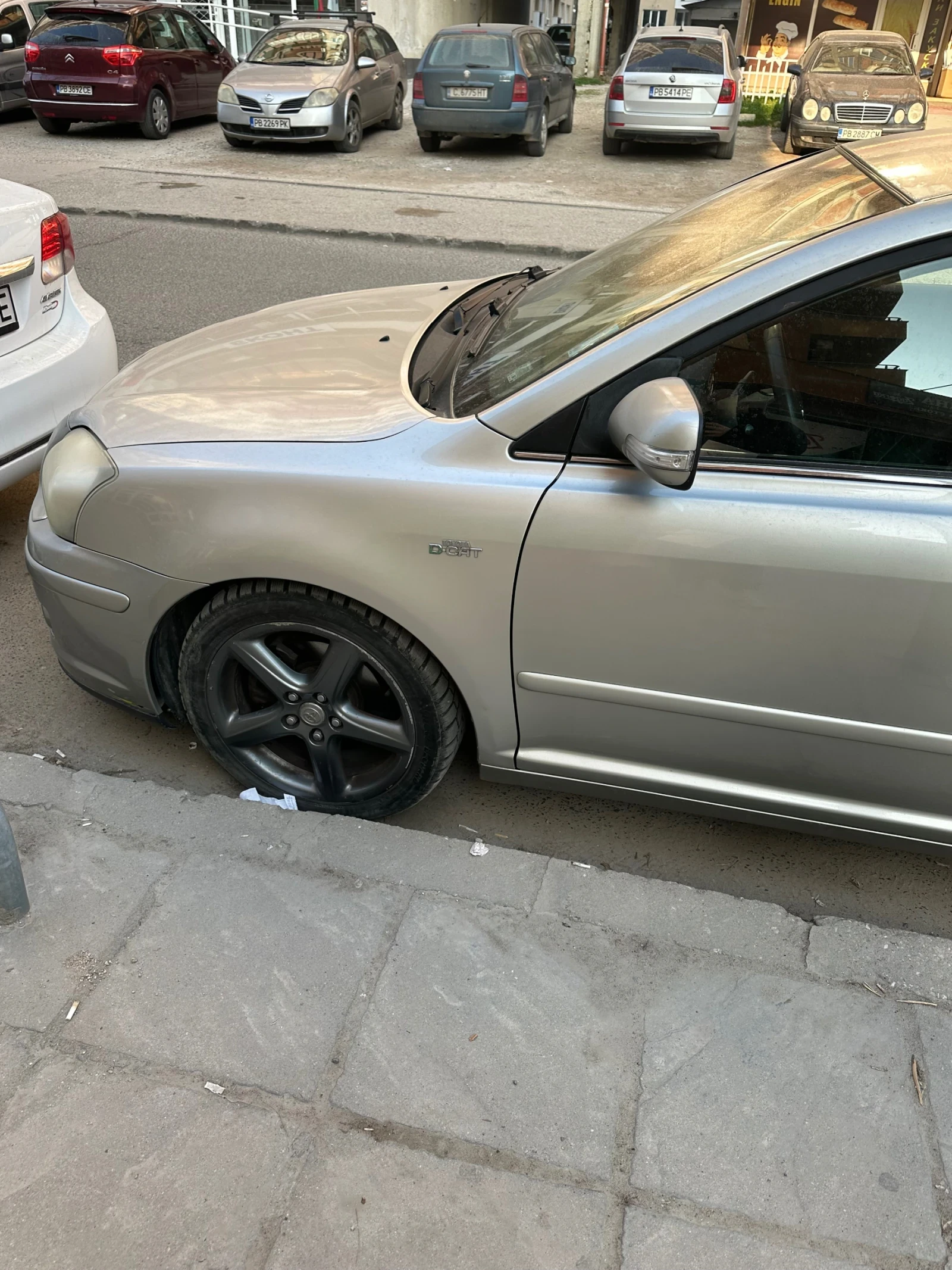 Toyota Avensis 2007, снимка 2 - Автомобили и джипове - 53685824