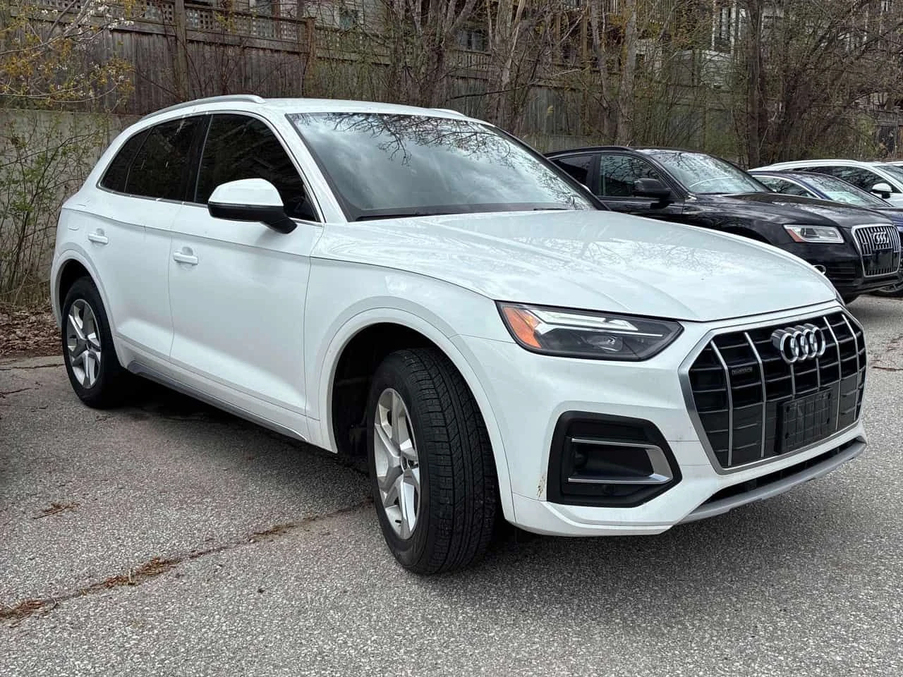 Audi Q5 * Komfort * 360 * ПОДГРЕВИ * ПАНО * KEYLESS, снимка 3 - Автомобили и джипове - 54479929