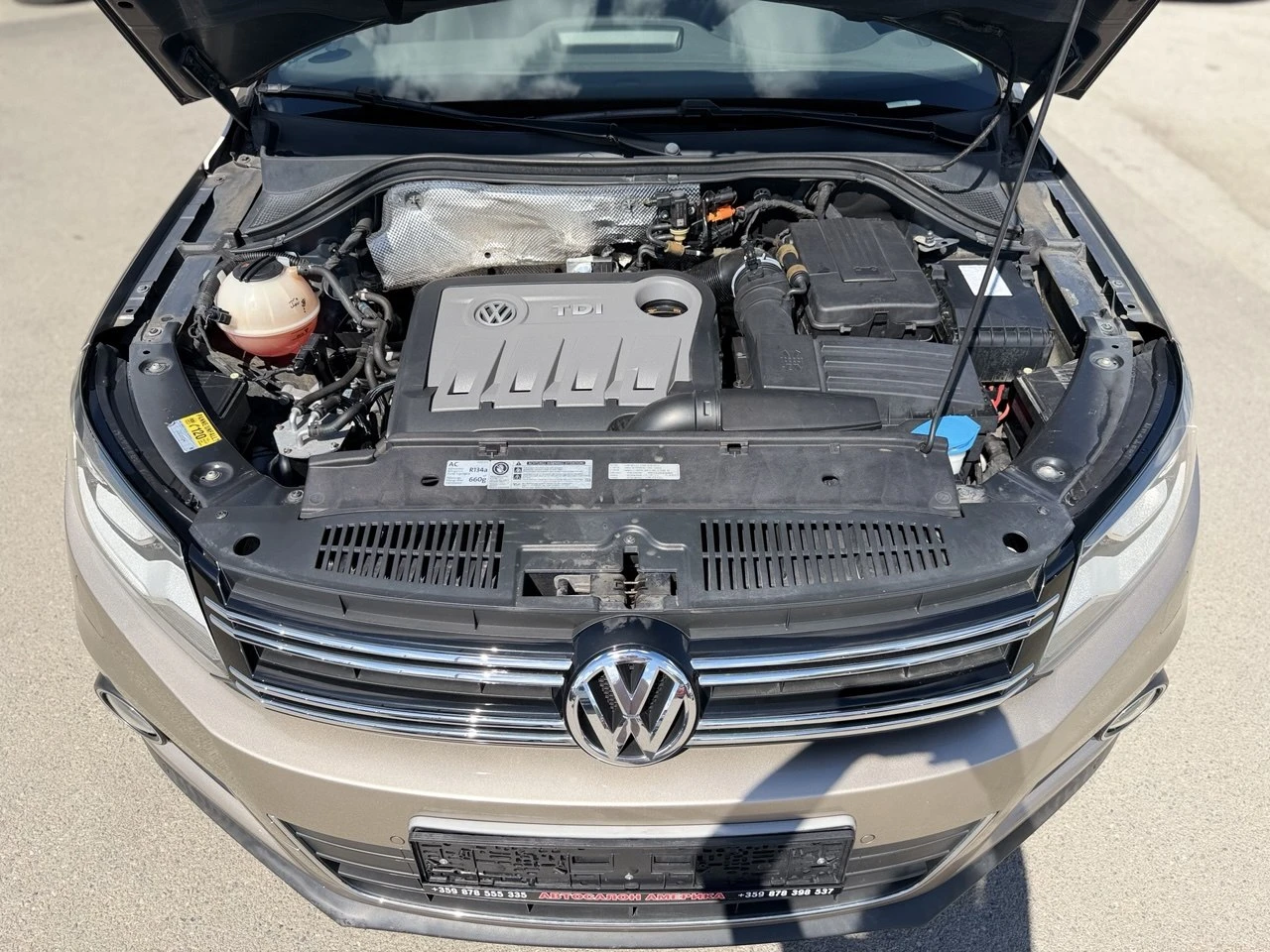 VW Tiguan 2.0TDI DSG 4MOTION, снимка 16 - Автомобили и джипове - 54598546