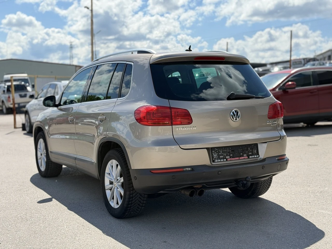 VW Tiguan 2.0TDI DSG 4MOTION, снимка 4 - Автомобили и джипове - 54598546