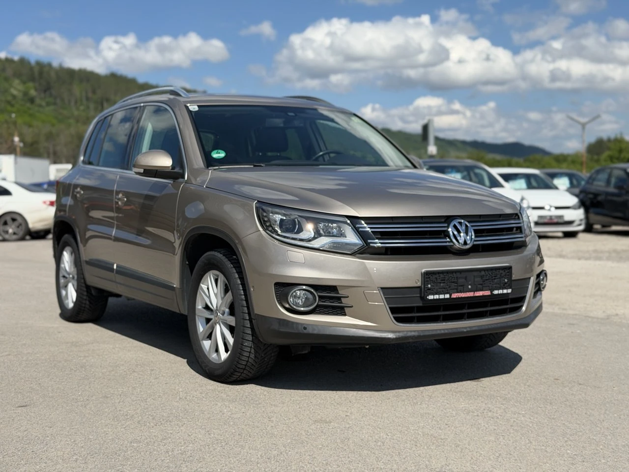 VW Tiguan 2.0TDI DSG 4MOTION, снимка 3 - Автомобили и джипове - 54598546