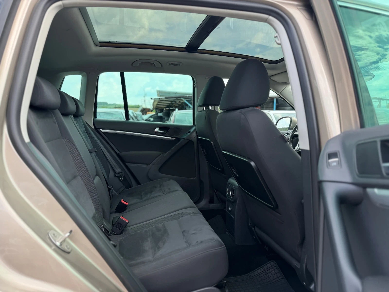 VW Tiguan 2.0TDI DSG 4MOTION | Mobile.bg � ����������� 12