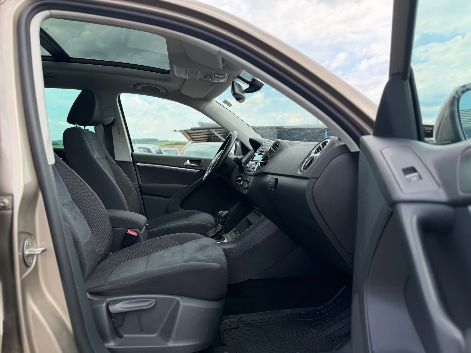 VW Tiguan 2.0TDI DSG 4MOTION | Mobile.bg � ����������� 14