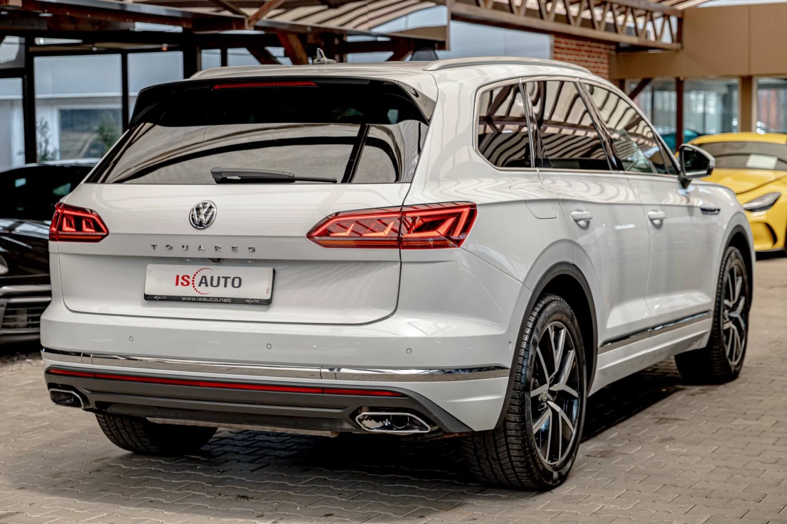 VW Touareg 3.0TDI/ACC/HuD/Virtual/Амбиент/Камера/Lane Assist/, снимка 6 - Автомобили и джипове - 54840386